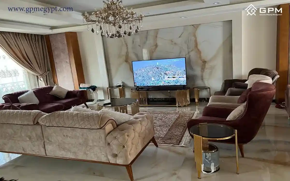 فيلا مستقلة كمبوند لاروزا خلف جاردن ٨ وواتر واي 450 م